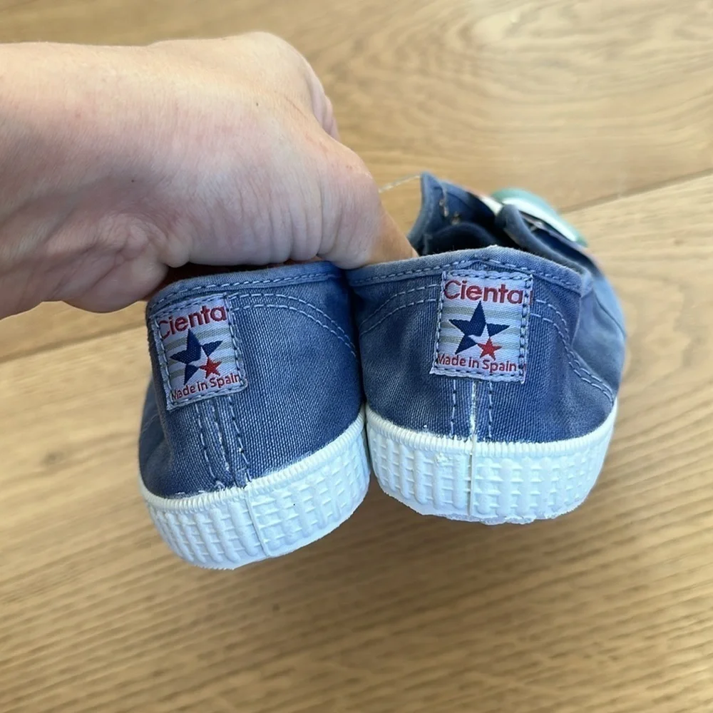 Cienta Laceless Slip-On Sneaker  DENIM, Size 3.5US / 35EU NWT